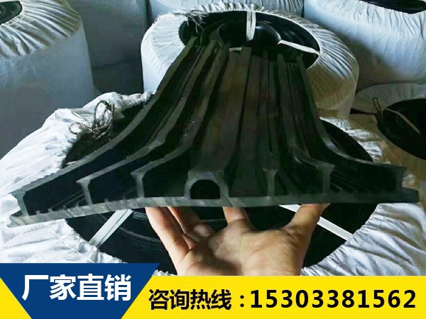 橡膠止水帶的搭接長度應該是多少？