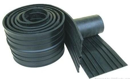 U型橡膠止水帶安裝固定時如何應(yīng)地制宜？