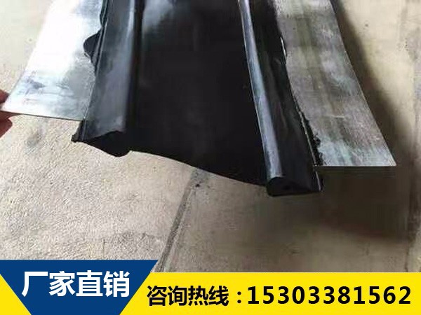 如何利用鋼邊橡膠止水帶二邊的安裝孔到更佳？