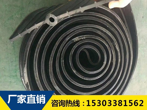 冒昧問一下中埋式橡膠止水帶厚度如何檢測？